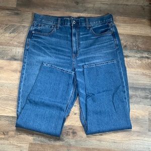 American Eagle mom jeans size 14, brand new!